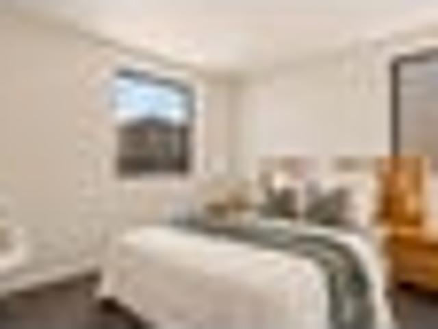 Townhouse for sale in Mount Roskill