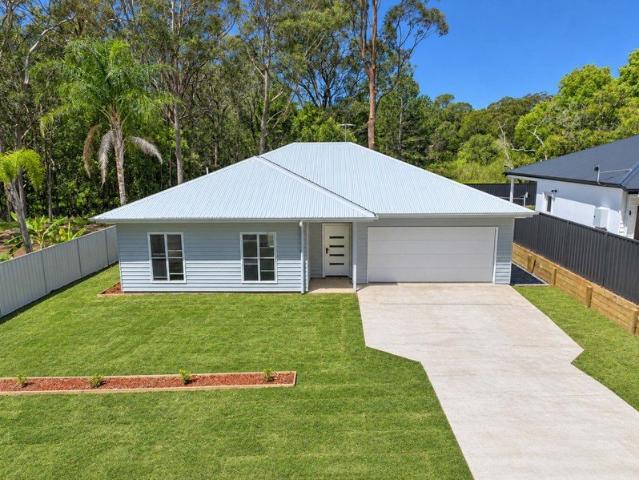 Cottage for sale in Russell Island, Greater Brisbane