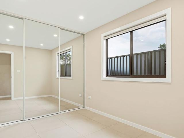 House for rent in St Clair, Sydney