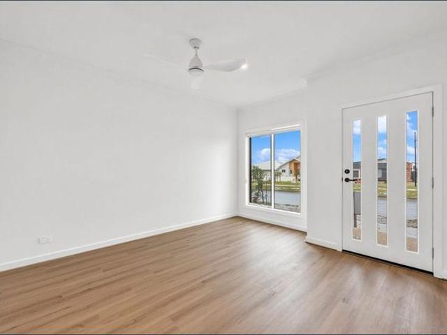 Townhouse for rent in Torquay, Victoria