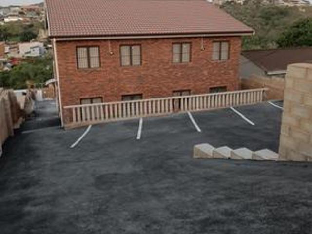 Apartment for rent in Newlands