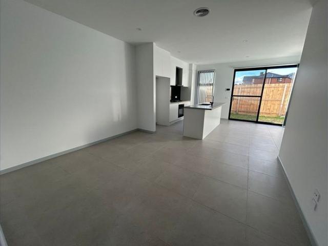 Townhouse for rent in Camerons Creek, Victoria