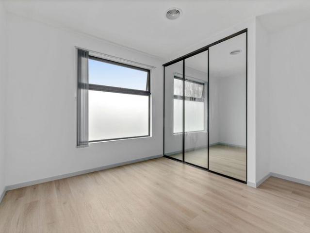 Townhouse for rent in Camerons Creek, Victoria
