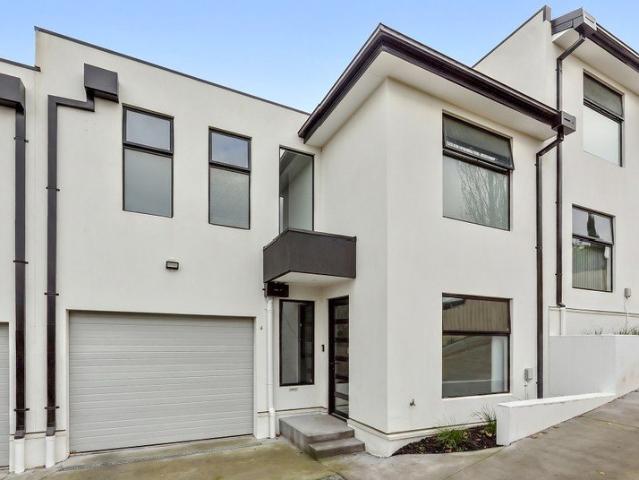 Townhouse for rent in Camerons Creek, Victoria