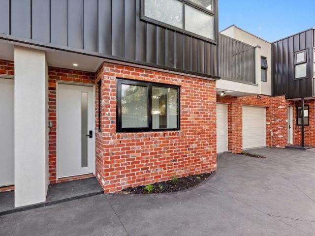 Townhouse for rent in Camerons Creek, Victoria