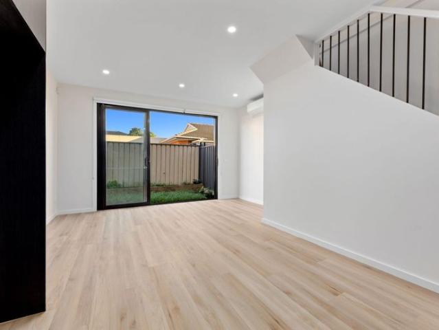 Townhouse for rent in Camerons Creek, Victoria