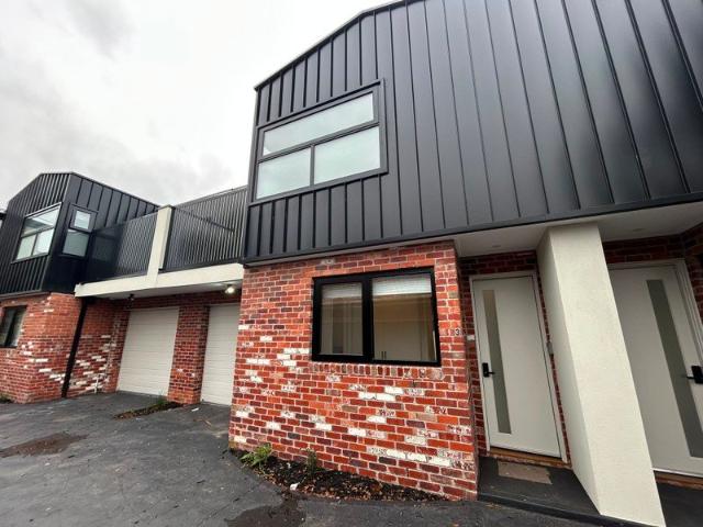 Townhouse for rent in Camerons Creek, Victoria