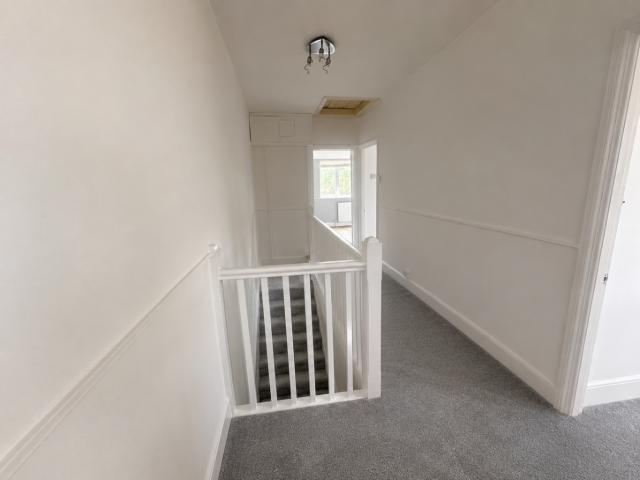 Apartment for rent in Longlands, Halfway Street