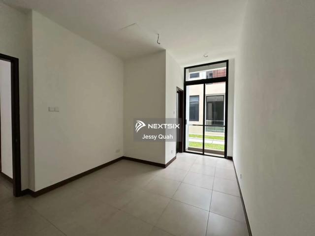 Residential House for sale in Country Heights Damansara, Kuala Lumpur