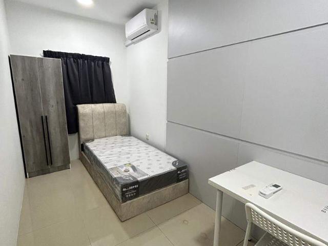 Room for rent in Petaling, Damansara Damai
