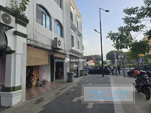 Residential House for sale in Country Heights Damansara, Kuala Lumpur