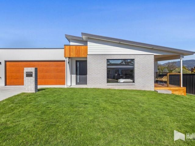 Apartment for sale in Devonport, Tasmania