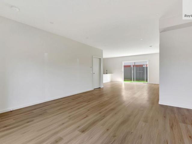 Townhouse for rent in Camerons Creek, Victoria