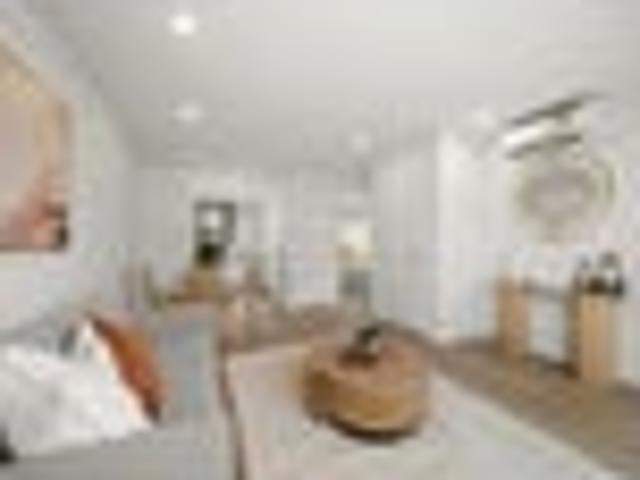 Townhouse for sale in Whangaparaoa