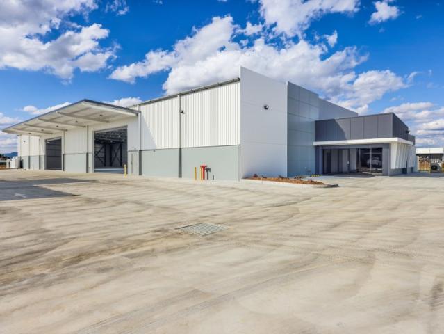 Warehouse for rent in Piallamore, New South Wales