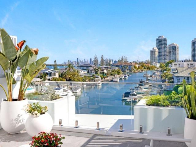 House for rent in Runaway Bay, Gold Coast City
