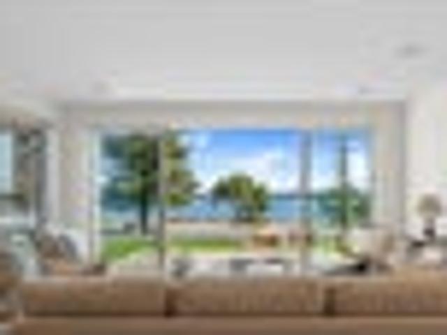 House for sale in Chaslands, Canterbury