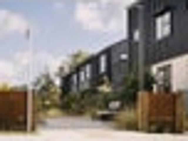 House for sale in Oratia