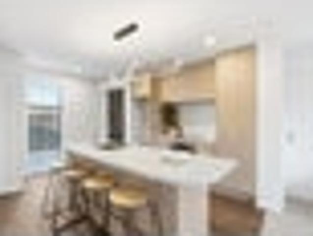 Townhouse for sale in Heathcote, Canterbury