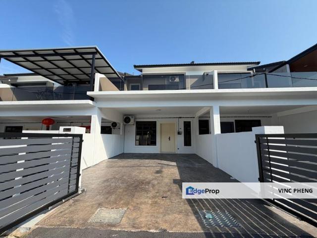 House for rent in Malaka