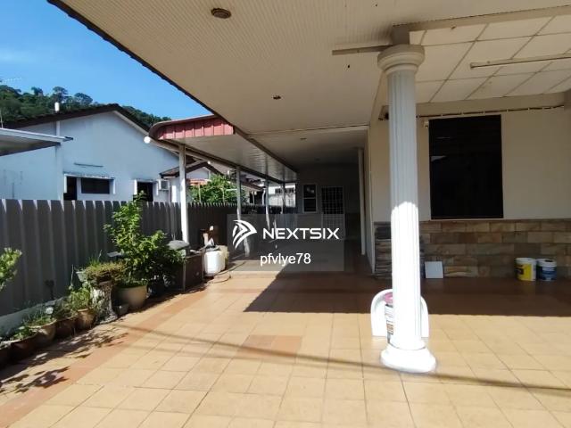 Residential House for sale in Kuching, Bahagian Kuching