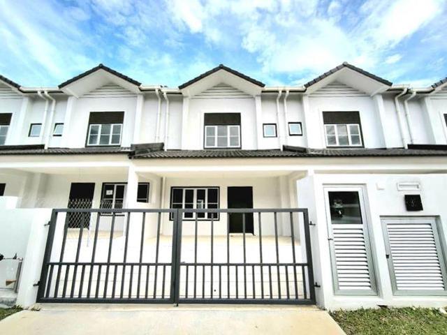 Terraced House for sale in Sepang, Tanjong Sepat