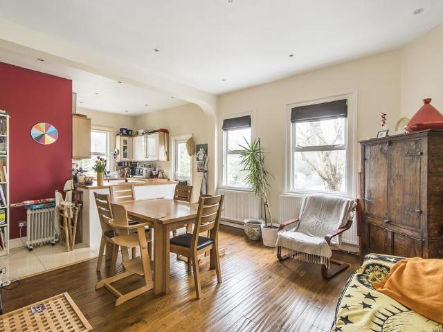 Apartment for rent in Putney, Greater London