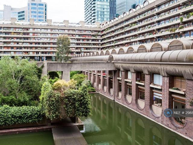 Apartment for rent in Lyons, Greater London
