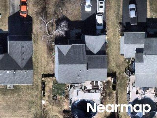 House for sale in Mchenry, Illinois