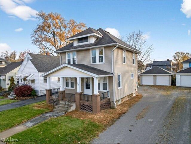 House for sale in Elyria, Ohio