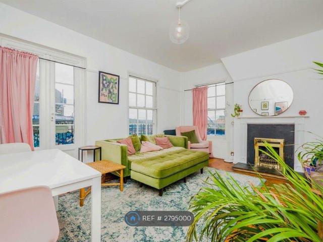 House for rent in Castle Quarter, Falcon Lodge