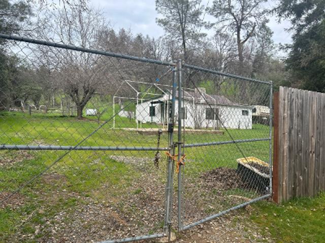 House for sale in Shasta, California