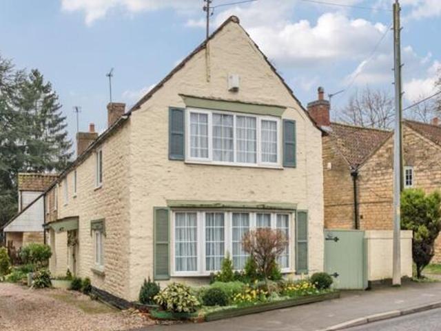House for sale in Brayford, Lincolnshire