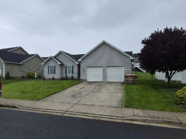 House for sale in Falling Waters, West Virginia