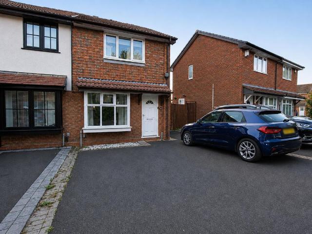 Apartment for rent in Monkspath, West Midlands