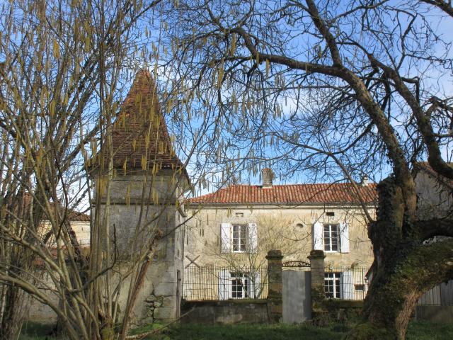 Maison vente à Nontron, Brantôme