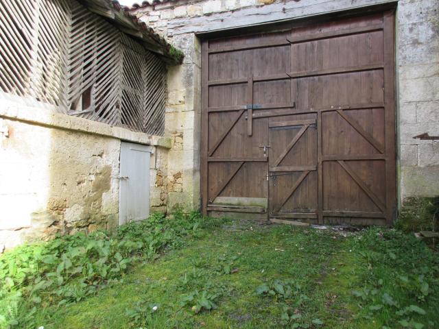 Maison vente à Nontron, Brantôme