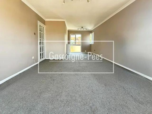 Apartment for rent in Sheerwater, Woking