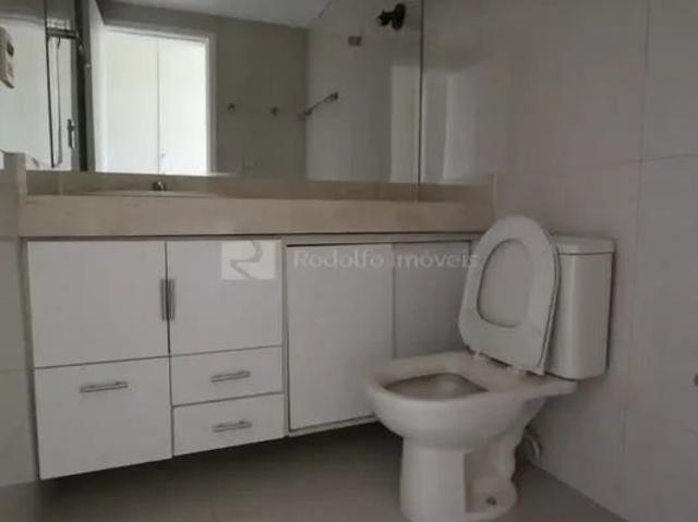 Apartamento aluguel em SQN 215, Plano Piloto