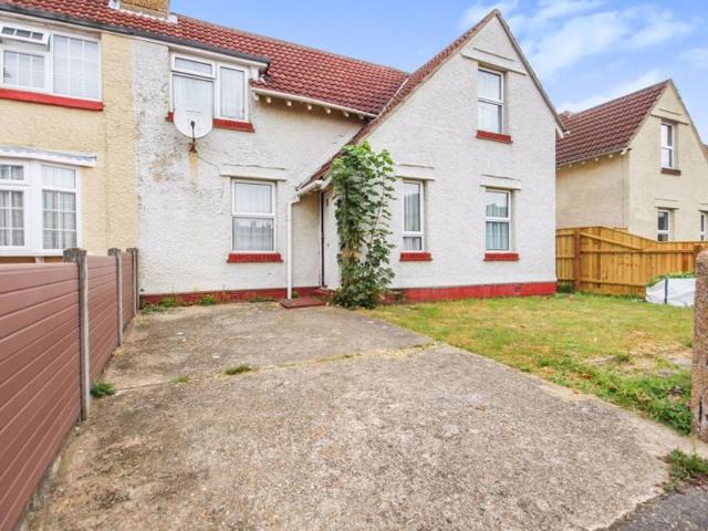 Apartment for rent in Moordown, Bournemouth