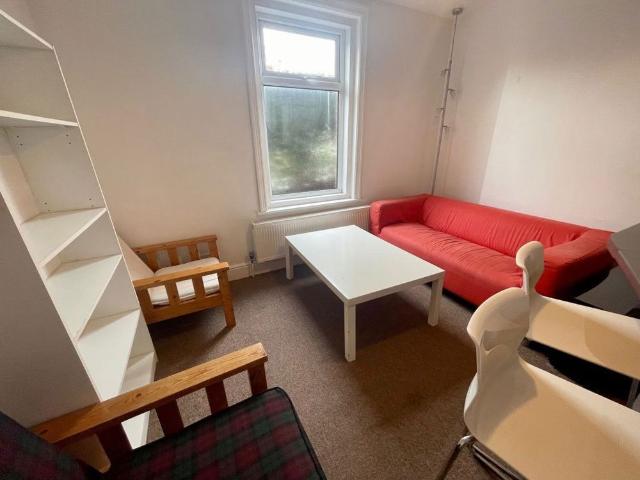 House for rent in Kilburn, Greater London