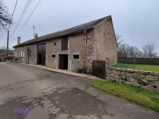 Maison vente à Château-Chinon (Ville), Brassy