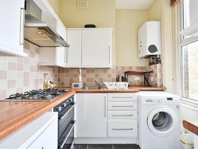 Apartment for rent in Kensal Town, Greater London