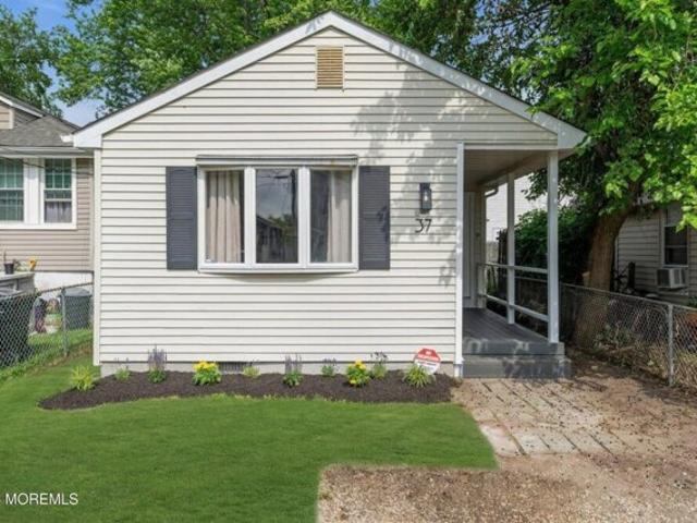 House for sale in Monmouth, New Jersey