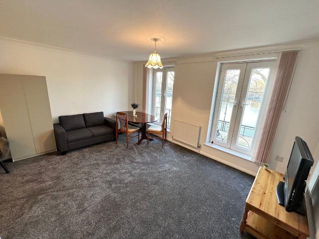 Room for rent in Rotherhithe, Greater London