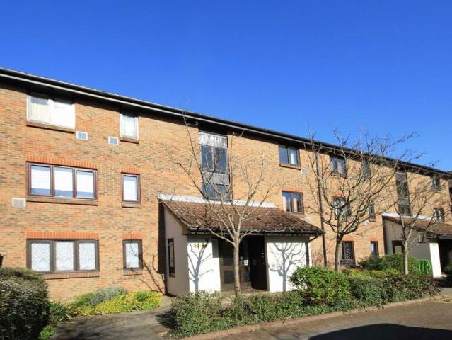 Apartment for rent in London Borough of Hounslow, Spring Grove