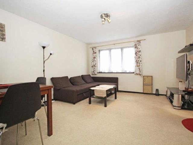 Apartment for rent in London Borough of Hounslow, Spring Grove