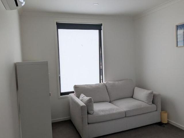 Room for rent in Camerons Creek, Victoria