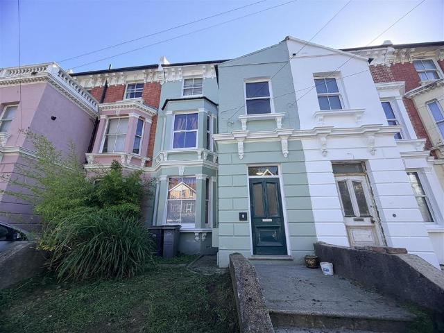 Apartment for rent in Blacklands, Guestling Green