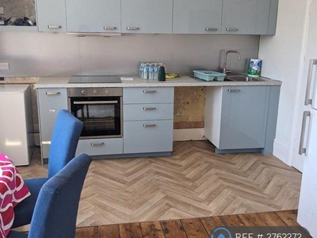 House for rent in Bohemia, Guestling Green